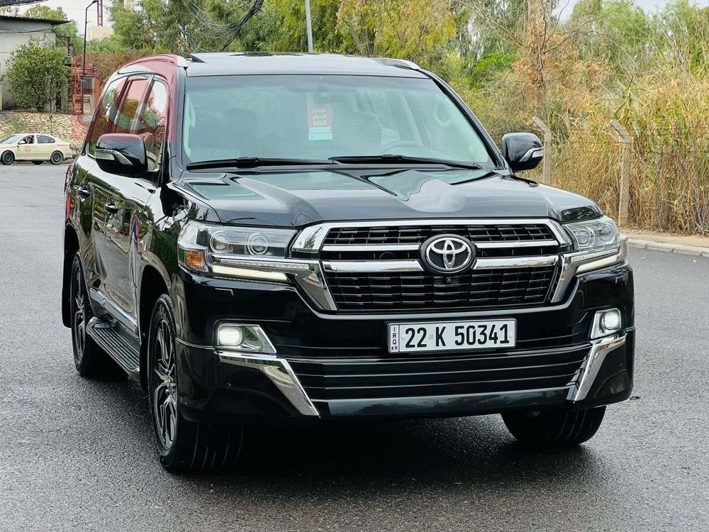 تويوتا لاندكروزر